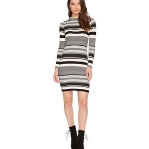 Romeo+Juliet Couture Long Sleeve RED Sweater Dress